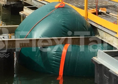 Flexitank 7 tonne bags used as pontoons